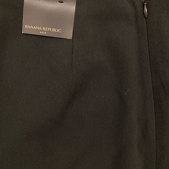 Banana Republic Black Pencil Skirt - Picture 6 of 7